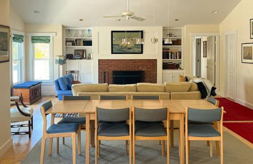 Seal Cove Haus | Compass Rose