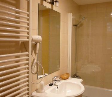 Chisagues Hotel | Complejo Turístico Bielsa Hotel y camping