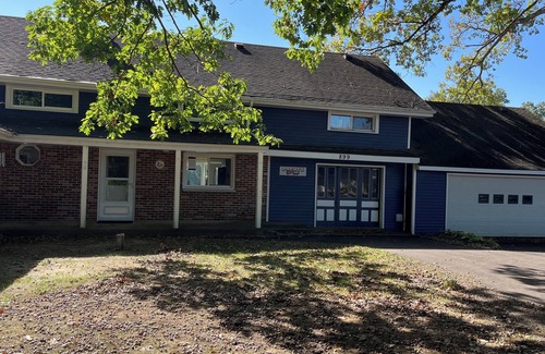 Quincy Hütte | Completely Renovated in 2024 Family Lake House