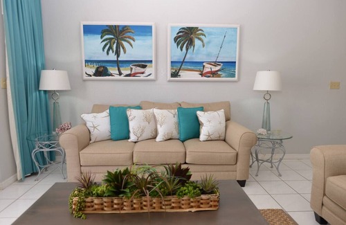Blossom Village Eigentumswohnung | Conch Club 4 on Little Cayman Island