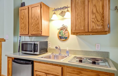 Cypremort Point Eigentumswohnung | Condo By The BAYVIEW !