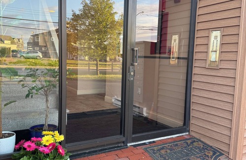 Ocean Bluff-Brant Rock Eigentumswohnung | Condo by the Sea Minutes Walking distance to beach, restaurants, and stores