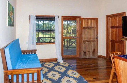 Dangriga Haus | Condo Caribbean Dreams