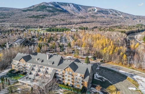 Beaupre Eigentumswohnung | Condo des Neiges. Vue Imprenable sur la Montagne, Piscine Intérieure
