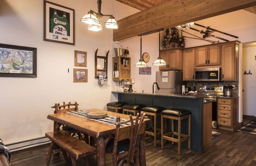 Whitefish Eigentumswohnung | Bitterroot 6: 1 BR / 2 BA Wohnung in Whitefish, 6 Personen