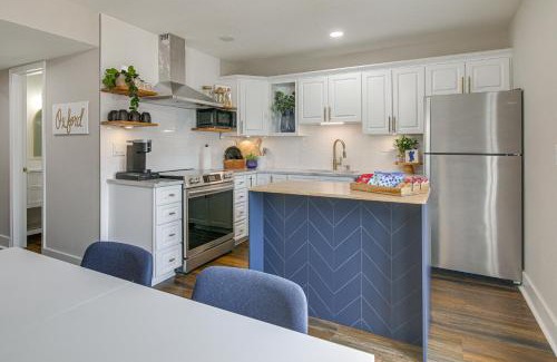 Oxford Wohnung | Condo with Pool Walk to University of Mississippi!