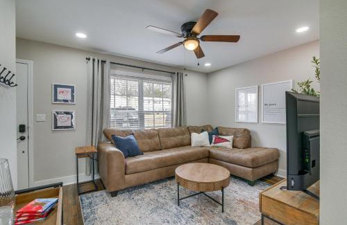 Oxford Wohnung | Condo with Pool Walk to University of Mississippi!