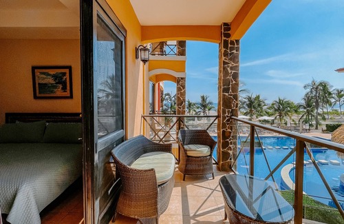 Barrio Los Villalobos Eigentumswohnung | Condo Yuli, Oceanfront on Jaco Beach