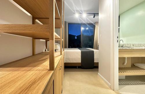 Buzios Haus | Condomínio Clube - Qto com cozinha - Ar condicionado