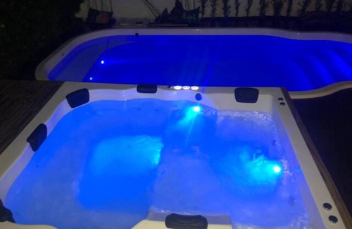 Campeche Haus | CONFORTO E LUXO CASA A 4 min do MAR do NOVO CAMPECHE em Florianópolis SC Casa em COND FECHADO