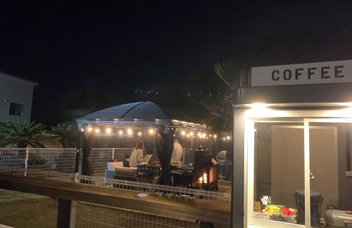 Kashiwa Wohnmobilvermietung | Containertrailer D 1 unit can accommodate up to 6 / Kashiwa City Chiba