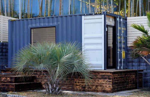 Kashiwa Wohnmobilvermietung | Containertrailer D 1 unit can accommodate up to 6 / Kashiwa City Chiba