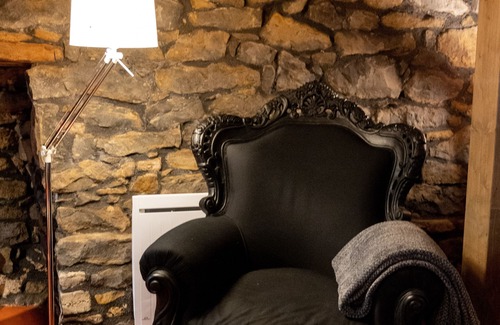 Arbois Haus | Contemporary cellar in the heart of Arbois KV'O37