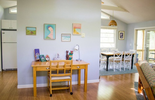 Vineyard Haven Haus | Lichtdurchflutete Zeitgenössische Year-Round Retreat