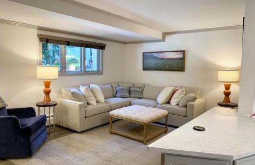 Vail Haus | Convenience and Style, Two Q Beds