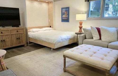 Vail Haus | Convenience and Style, Two Q Beds