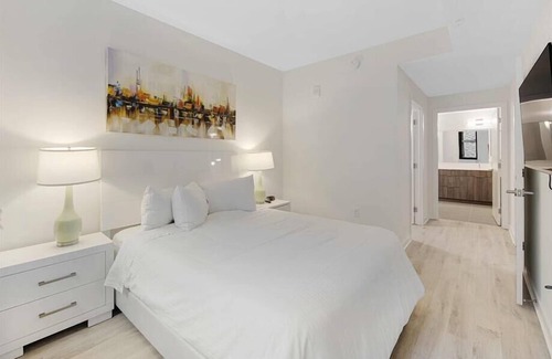 NoMa Hotel | Convenient NoMa Location | Unlimited Travel Options | Near Metro