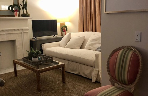 Mid City South Haus | Convenient quiet LSU Location near City Park, coffee shops, restaurants and bars