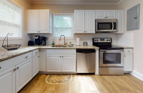 Cartersville Haus | Convenient to everything!!