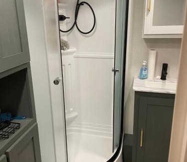 Taylorville Sonstige | Convenient to UA & Mercedes on private property