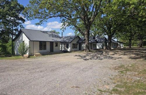 Cookson Haus | Cookson Resort - Tenkiller Cabin 3