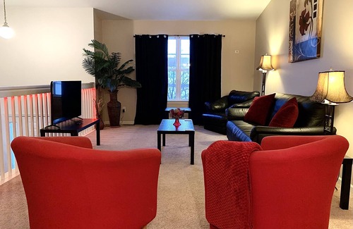 Whittaker Haus | Cool, Clean and Close to Ann Arbor!