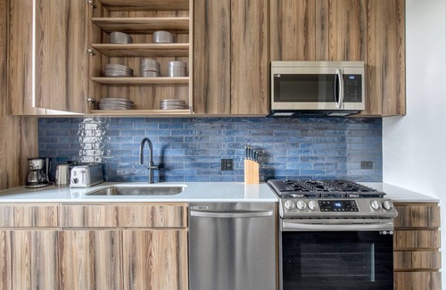 Near West Side Wohnung | Cool West Loop Studio w/ Rooftop & Dog Wash, nr L, by Blueground