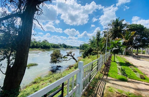 Kushalnagar Haus | Coorg River Edge Cottages