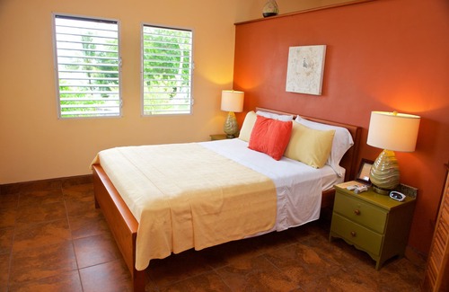 Forest Home Hotel | Coral House