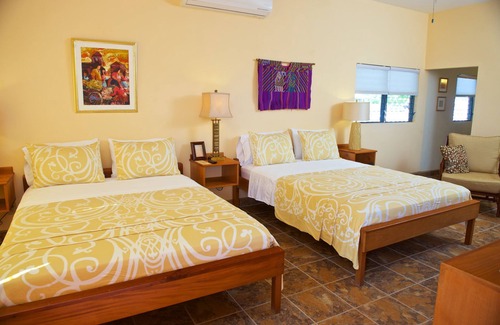 Forest Home Hotel | Coral House