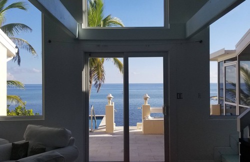 North Side Villa | Coral Loft: Lässiges Wohnen mit einem Hauch von Luxus auf Grand Cayman