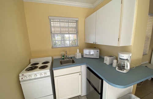 Ormond Beach Hotel | Coral Sands Inn