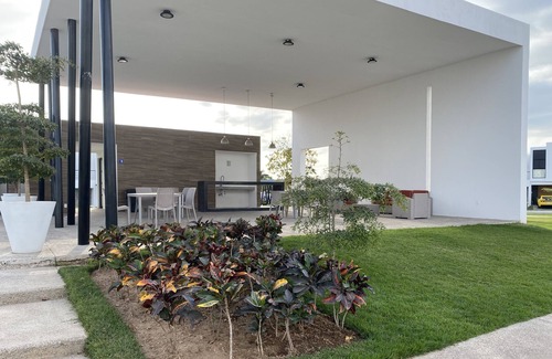 Valle Dorado Eigentumswohnung | Corales Residencial