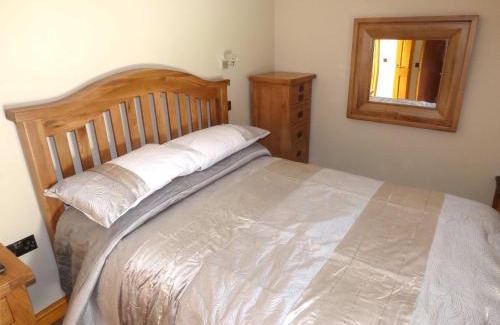 Crowdecote Haus | Corner Croft