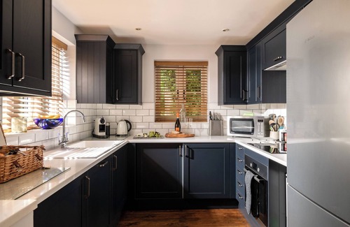 Cirencester Hütte | Cornerstone Cottage | Spa, Privatkoch, Naturschutzgebiet | Ideal zu jeder Jahreszeit