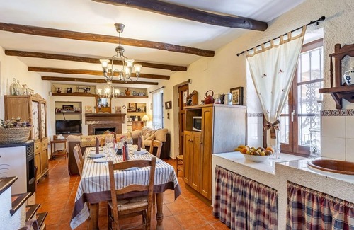 Illora Villa | Cortijo La Alberquilla Íllora by Ruralidays