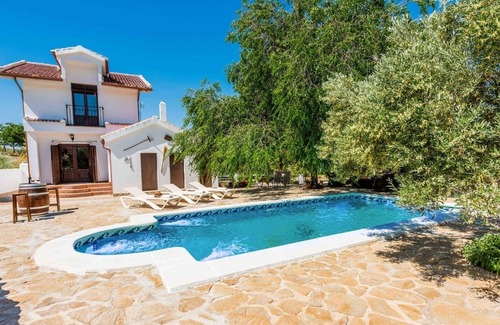 Alhama de Granada Villa | Cortijo Rica Santa Cruz del Comercio by Ruralidays