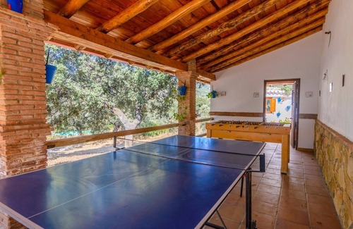 Castillo de Locubin Villa | Cortijo Rural Cabeza Alta Castillo de Locubín by Ruralidays