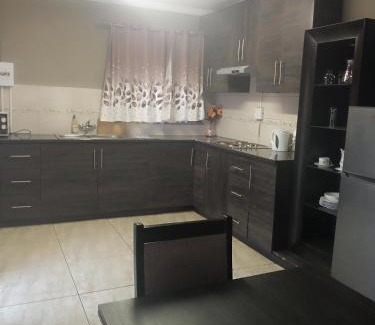 Klerksdorp Haus | Cosmel Guest House