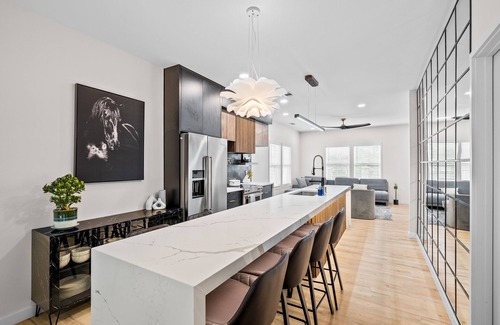 Washington Park Haus | Cosmopolitan of Atlanta - Ultimate European Luxury