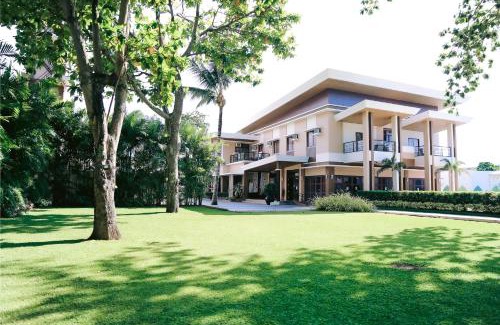 Oroquieta Hotel | Costa Del Sol Resort Hotel