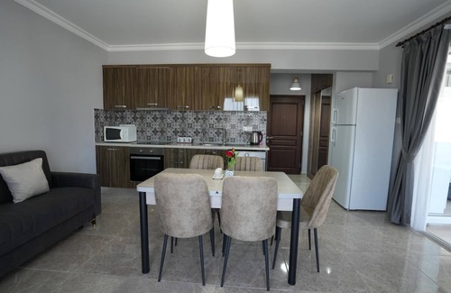 Vasilia Wohnung | Cosy 1+1 penthouse in the heart of longbeach Iskele sleeps up to 5 people