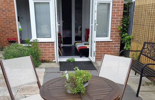 Newark Haus | Cosy 3 bed house near to Newark centre, fast WIFI