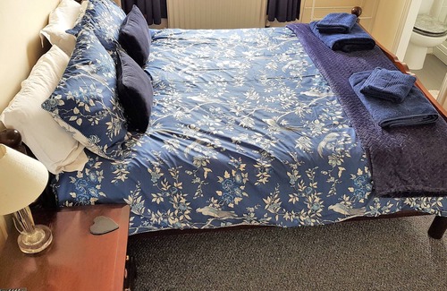 Newark Haus | Cosy 3 bed house near to Newark centre, fast WIFI