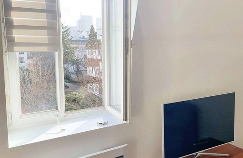 La Garenne-Colombes Wohnung | Cosy and bright 3-room flat close to La Défense and Paris