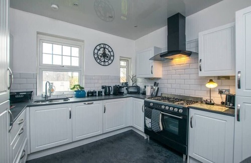 Milngavie Wohnung | Cosy and Central 2BD Apartment Milngavie, Glasgow