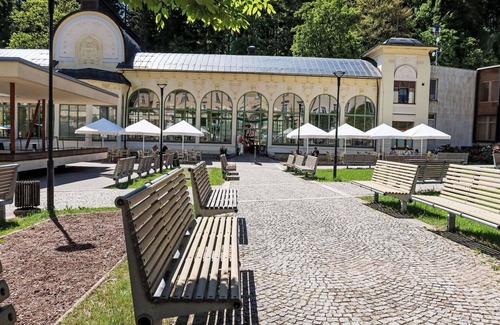 Janske Lazne Wohnung | Gemütliche Wohnung für 4 Gäste mit W-LAN, TV, Panoramablick und Parkplatz