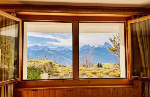Schoenried Wohnung | Cosy appartment 10 min from Gstaad with stunning view