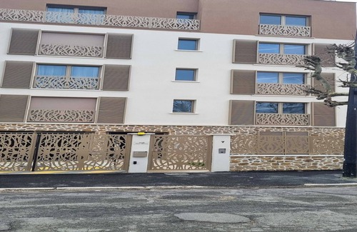 Champigny-sur-Marne Wohnung | Gemütliches Apartment mit Balkon – 6 Personen – in der Nähe von Disney/Paris