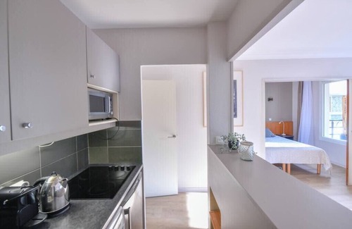 Combat Wohnung | Cosy Apt With Balcony Near Buttes Chaumont